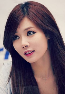 hyuna_by_fuckyeahkpop-d50kh51.jpg